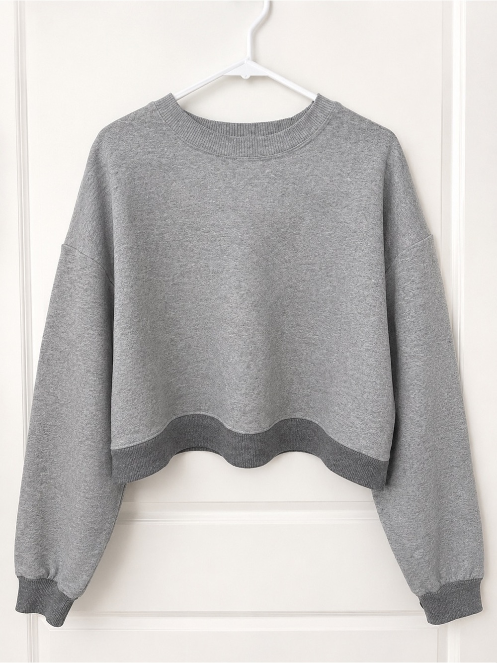 wild fable Gray Cropped Crewneck Sweatshirt